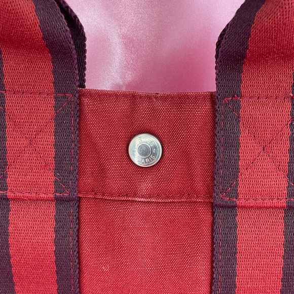Hermès Fourre Tout PM tote bag in red canvas with black and red striped handles - Picture 3 of 15